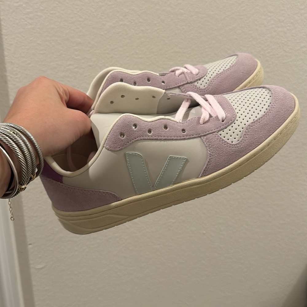 Women’s Lavender & White Casual Sneakers